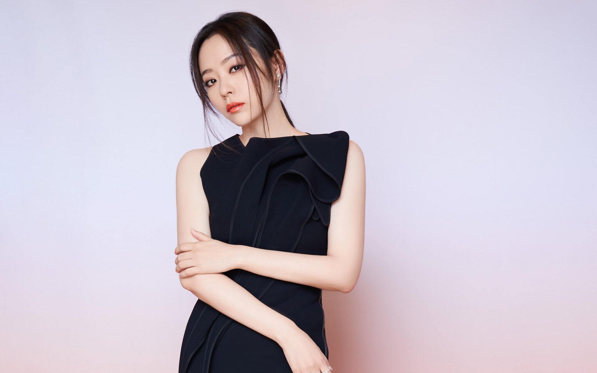 当孤胆英雄遇上完美，东契奇在篮网湖人之战中解构唯一的定义